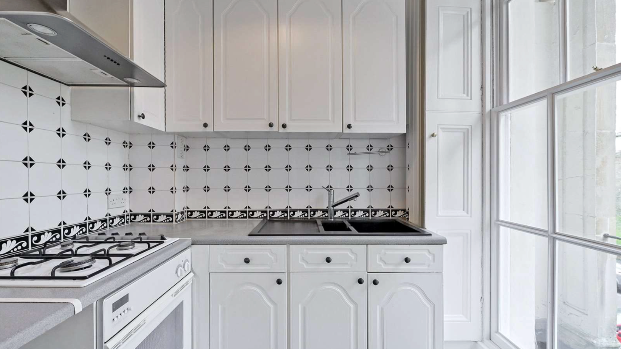 Kitchen before renovation